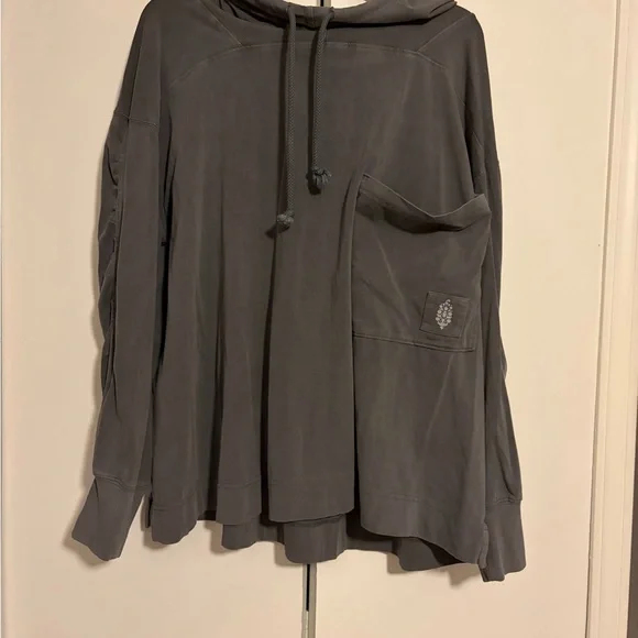 Hot Shot Hooded Layer hoodie size medium EUC retails $60 - Picture 5 of 10